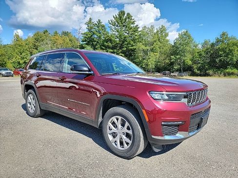 Used 2021 Jeep Grand Cherokee L Limited image 3