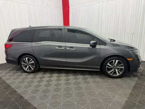 Used 2023 Honda Odyssey Touring image 4