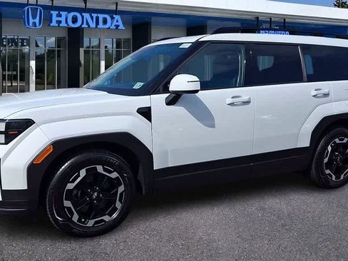 Used 2024 Hyundai Santa Fe SEL image 4