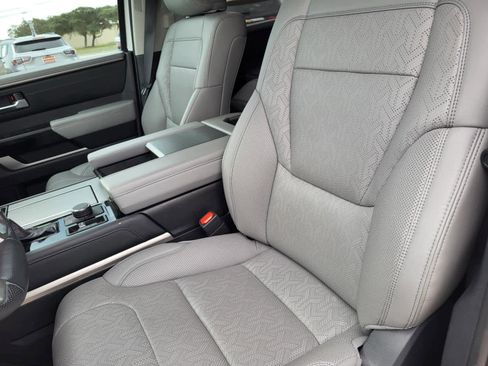 Used 2023 Toyota Sequoia Limited image 16