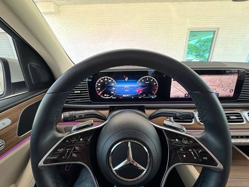 Used 2025 Mercedes-Benz GLE 350 4MATIC image 30