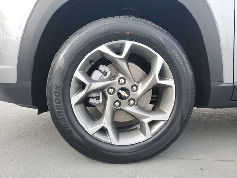 New 2026 Chevrolet Trax LT image 6