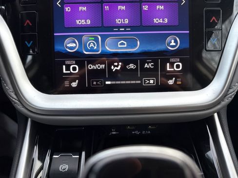 Used 2021 Subaru Outback Premium image 22