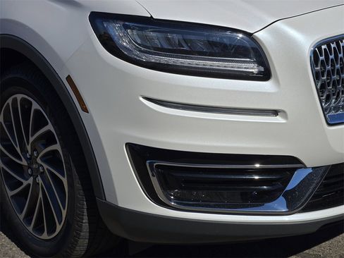 Used 2019 Lincoln Nautilus Reserve image 9