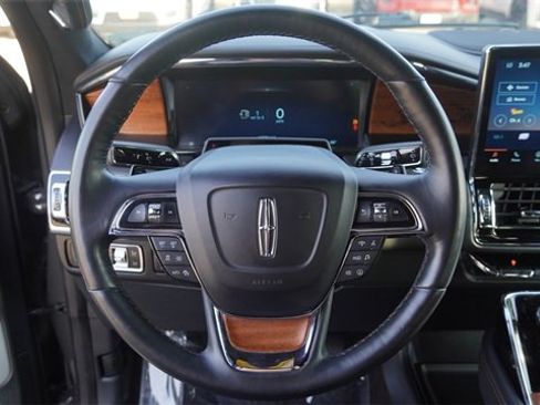 Used 2023 Lincoln Navigator Black Label image 30