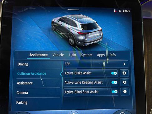 New 2025 Mercedes-Benz GLC 300 4MATIC image 31
