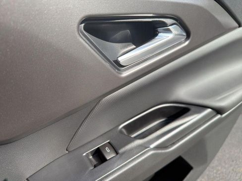 New 2026 Chevrolet Equinox EV LT FWD image 34