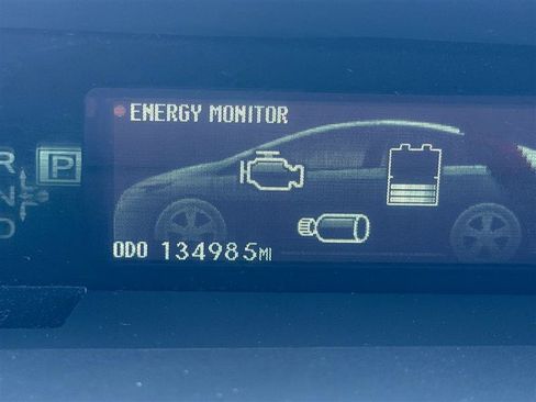 Used 2015 Toyota Prius Five w/ Advanced Technology Package FWD image 50