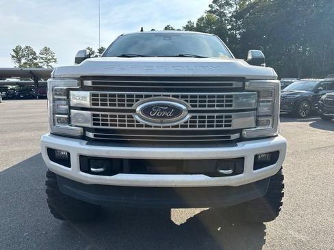 Used 2019 Ford F250 Platinum w/ Platinum Ultimate Package AWD/4WD image 8