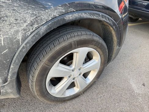 Used 2016 Buick Encore FWD image 3