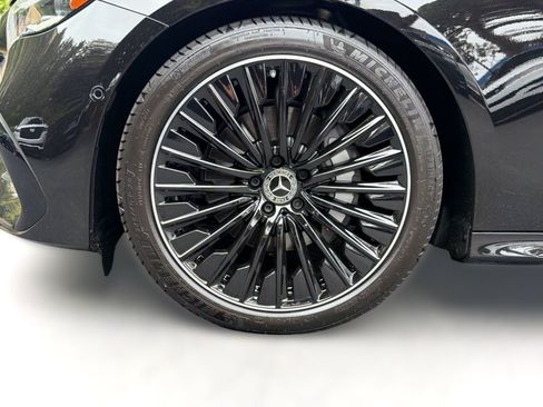 Used 2024 Mercedes-Benz E 350 4MATIC Sedan image 13