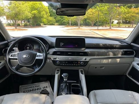 Used 2020 Kia Telluride EX FWD image 30