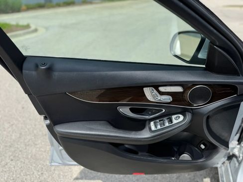 Used 2018 Mercedes-Benz C 300 4MATIC Sedan image 19