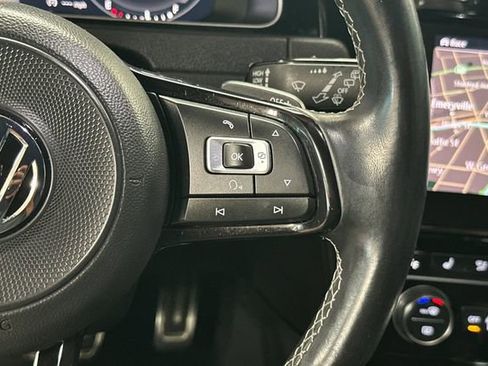 Used 2018 Volkswagen Golf R 4-Door AWD/4WD image 30