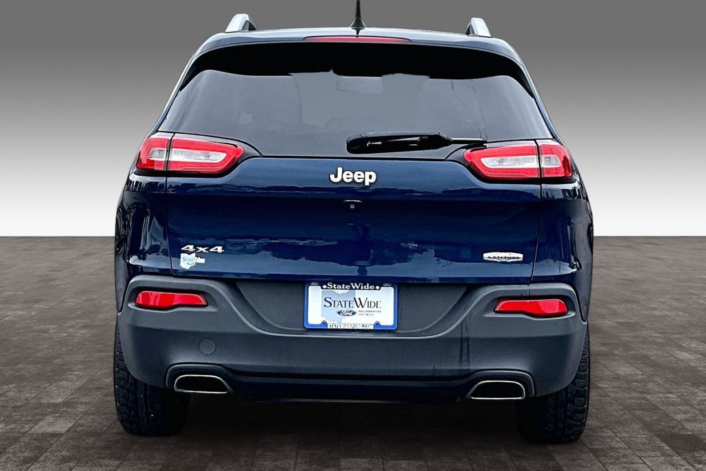 Used 2018 Jeep Cherokee Latitude Plus w/ Cold Weather Group AWD/4WD image 27