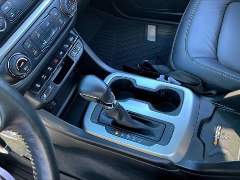 Used 2022 Chevrolet Colorado ZR2 w/ Colorado ZR2 Bison Edition image 14