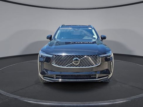 Certified 2026 Volvo XC90 B6 Plus AWD/4WD image 35