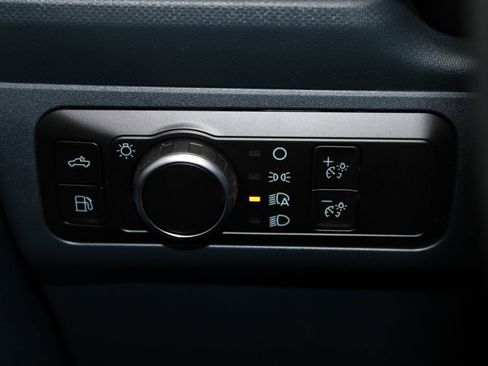 New 2026 Ford Maverick XL image 38