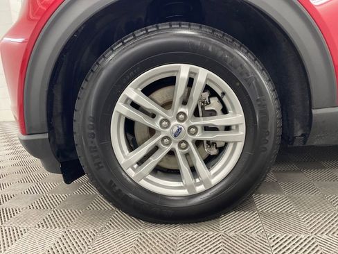 Certified 2023 Ford Explorer XLT w/ Equipment Group 202A image 13