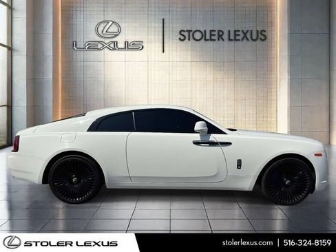 Used 2017 Rolls-Royce Wraith RWD image 4