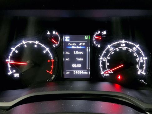 Used 2024 Toyota 4Runner SR5 image 26