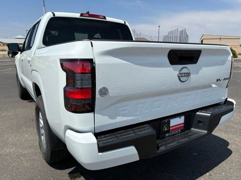 Certified 2024 Nissan Frontier SV AWD/4WD image 4