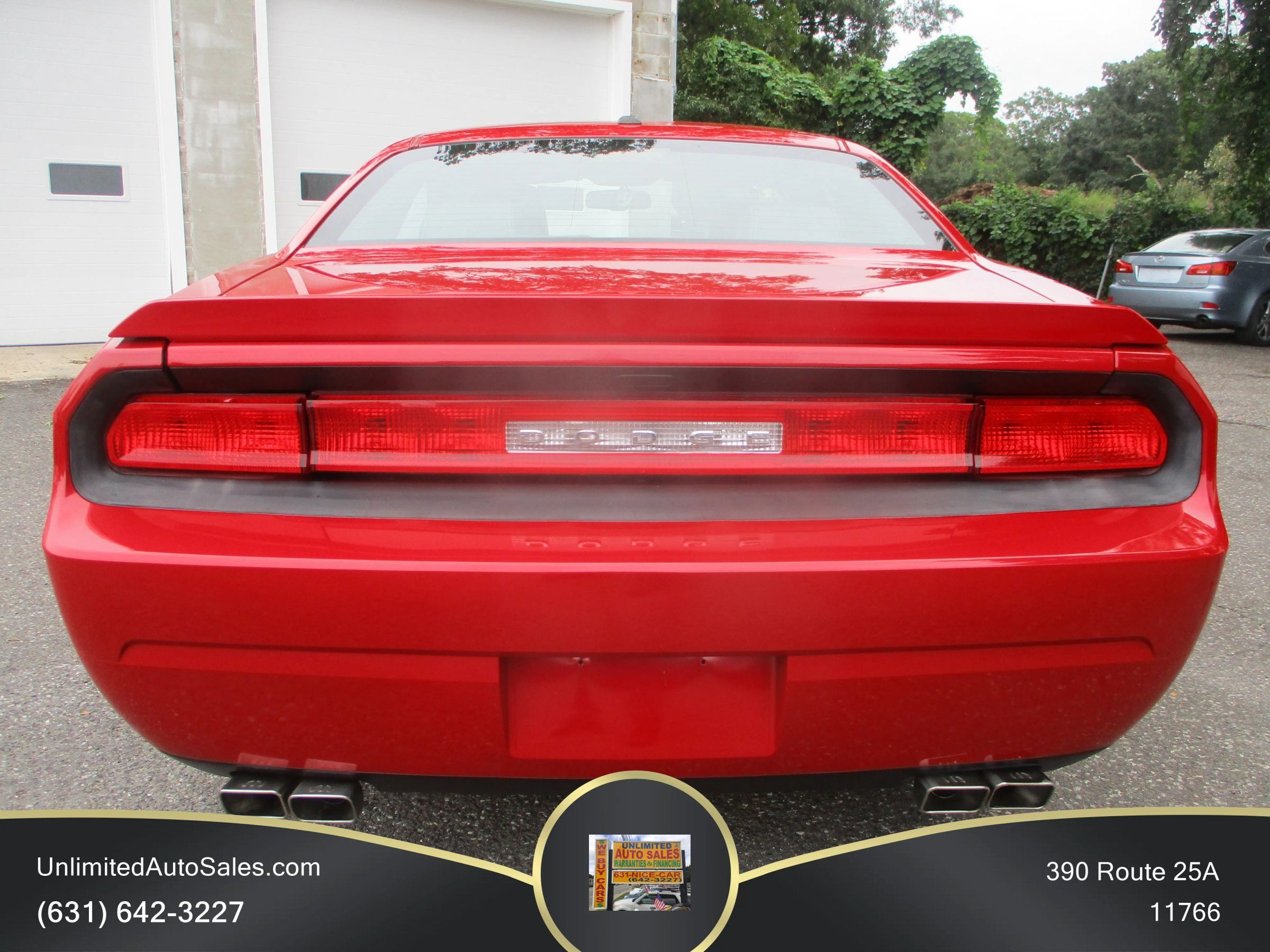 Used 2012 Dodge Challenger R/T RWD image 4