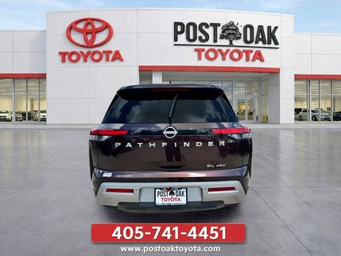 Used 2022 Nissan Pathfinder SL AWD/4WD image 5