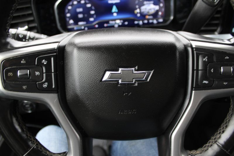 Used 2024 Chevrolet Silverado 1500 RST AWD/4WD image 18
