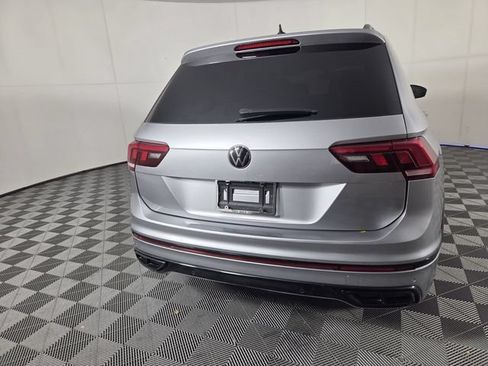 Used 2024 Volkswagen Tiguan SE R-Line AWD/4WD image 6