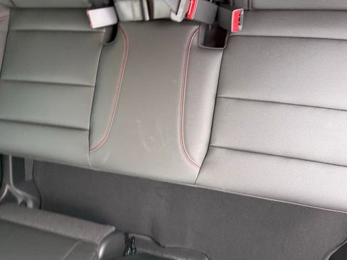 New 2026 Chevrolet Trax RS w/ Sunroof Package image 33