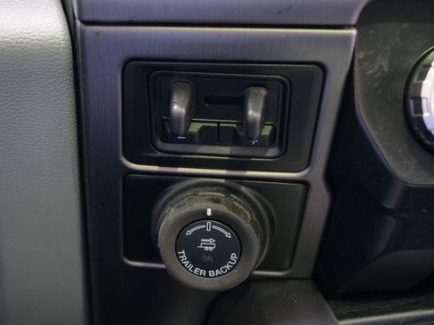 Used 2022 Ford F450 Limited w/ FX4 Off-Road Package image 14