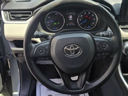 Used 2021 Toyota RAV4 XLE w/ Convenience Package AWD/4WD image 19
