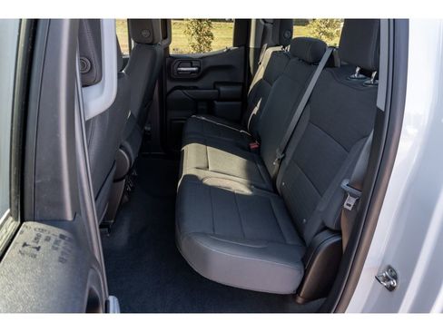 Used 2025 Chevrolet Silverado 1500 Custom image 13