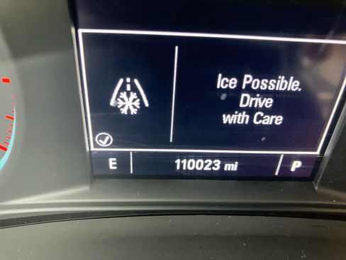 Used 2021 Chevrolet Malibu LT image 17