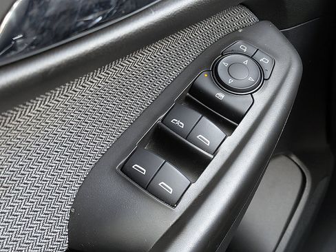Certified 2025 Chevrolet TrailBlazer LT AWD/4WD image 21