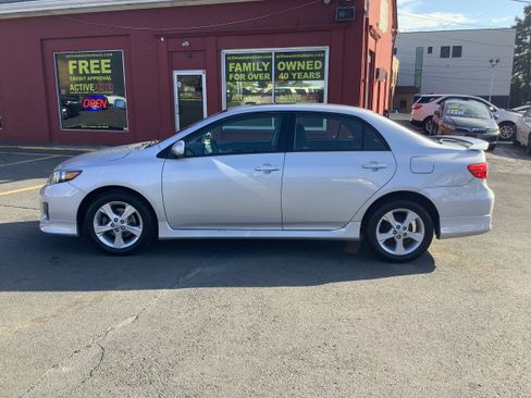 Used 2012 Toyota Corolla S image 4