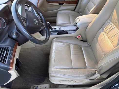 Used 2011 Honda Accord EX-L image 19