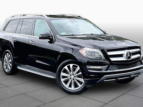 Used 2015 Mercedes-Benz GL 450 4MATIC image 3