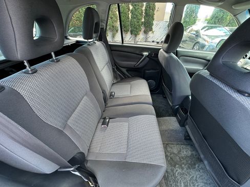 Used 2004 Toyota RAV4 2WD image 15