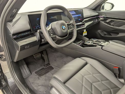 New 2026 BMW 530i w/ Premium Package RWD image 4