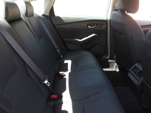 Used 2025 Honda Accord EX-L image 12