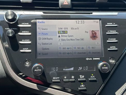 Used 2020 Toyota Camry XSE FWD image 20