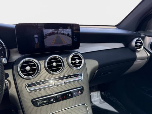 Used 2022 Mercedes-Benz GLC 300 image 27