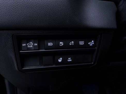 Used 2024 Toyota Tundra Limited image 7