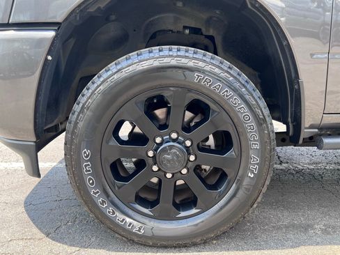 Used 2024 RAM 2500 Big Horn w/ Night Edition AWD/4WD image 19