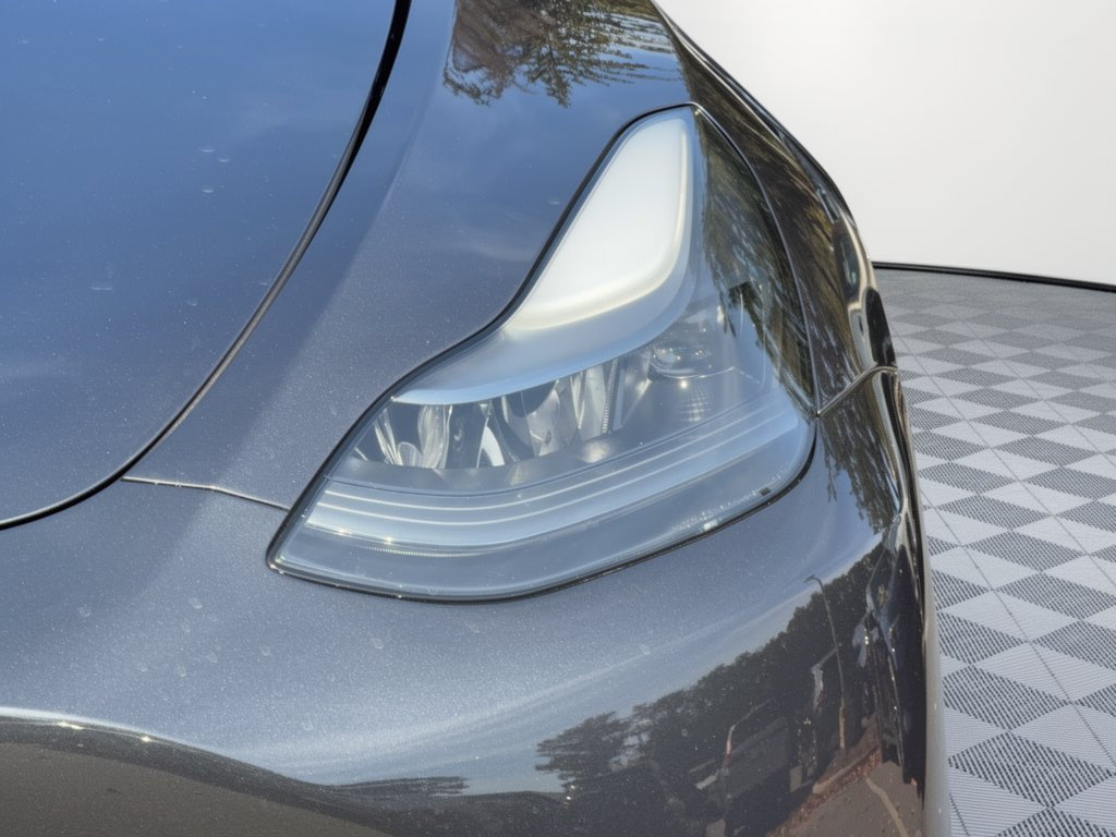Used 2024 Tesla Model Y Long Range RWD image 12