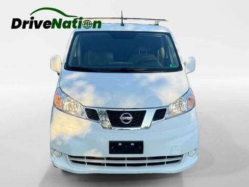 Used 2017 Nissan NV200 SV w/ Technology Package FWD image 2