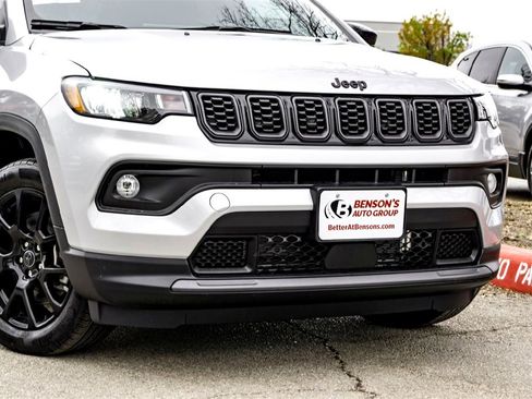 New 2026 Jeep Compass Latitude image 3