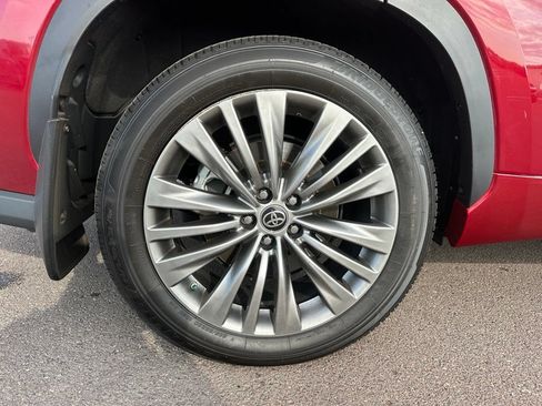 Used 2021 Toyota Highlander Platinum AWD/4WD image 39